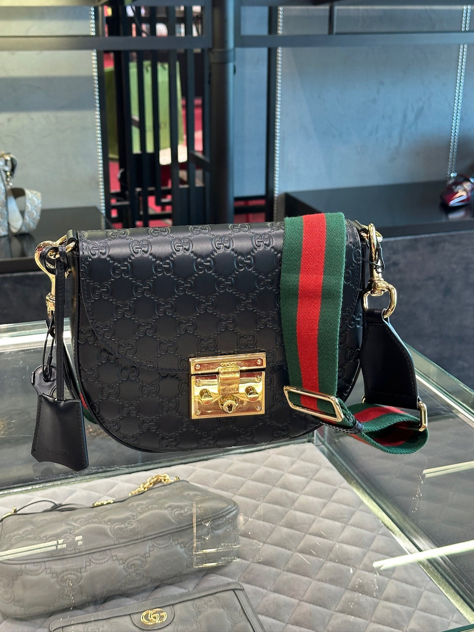 Gucci O Handbag PadlockGucci