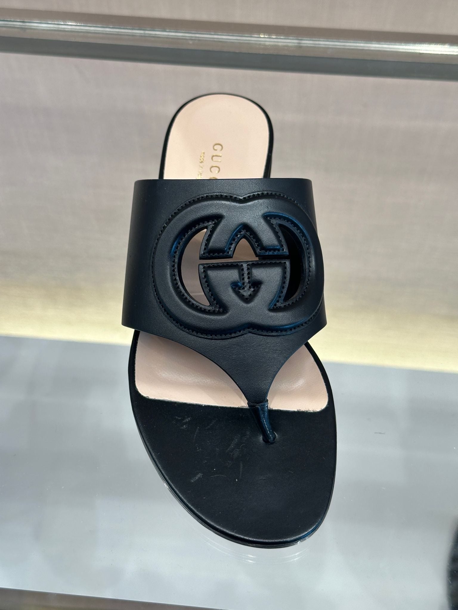 Gucci ThongGucci