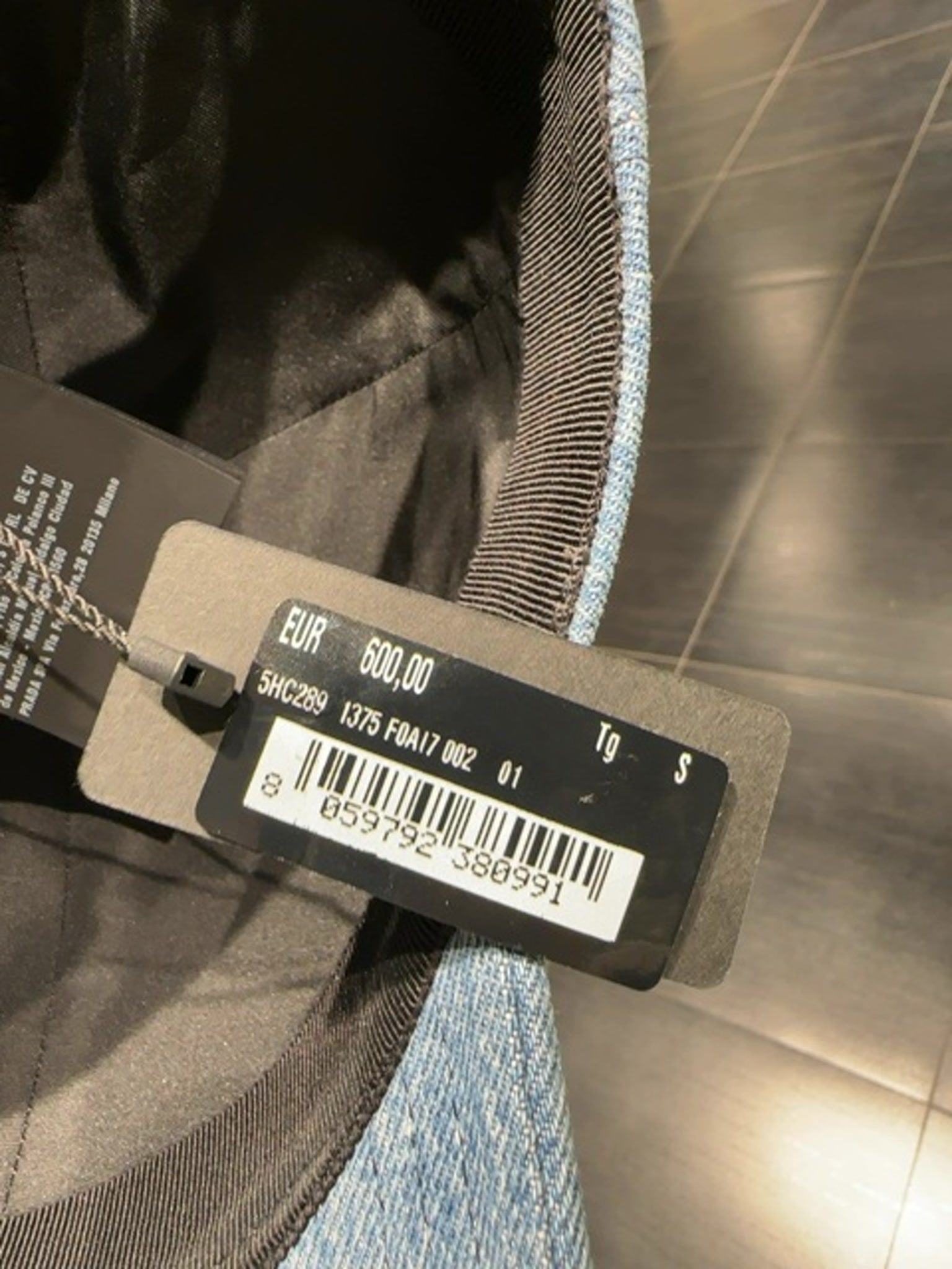 Miu Miu 1375 FOA17 002Miu Miu