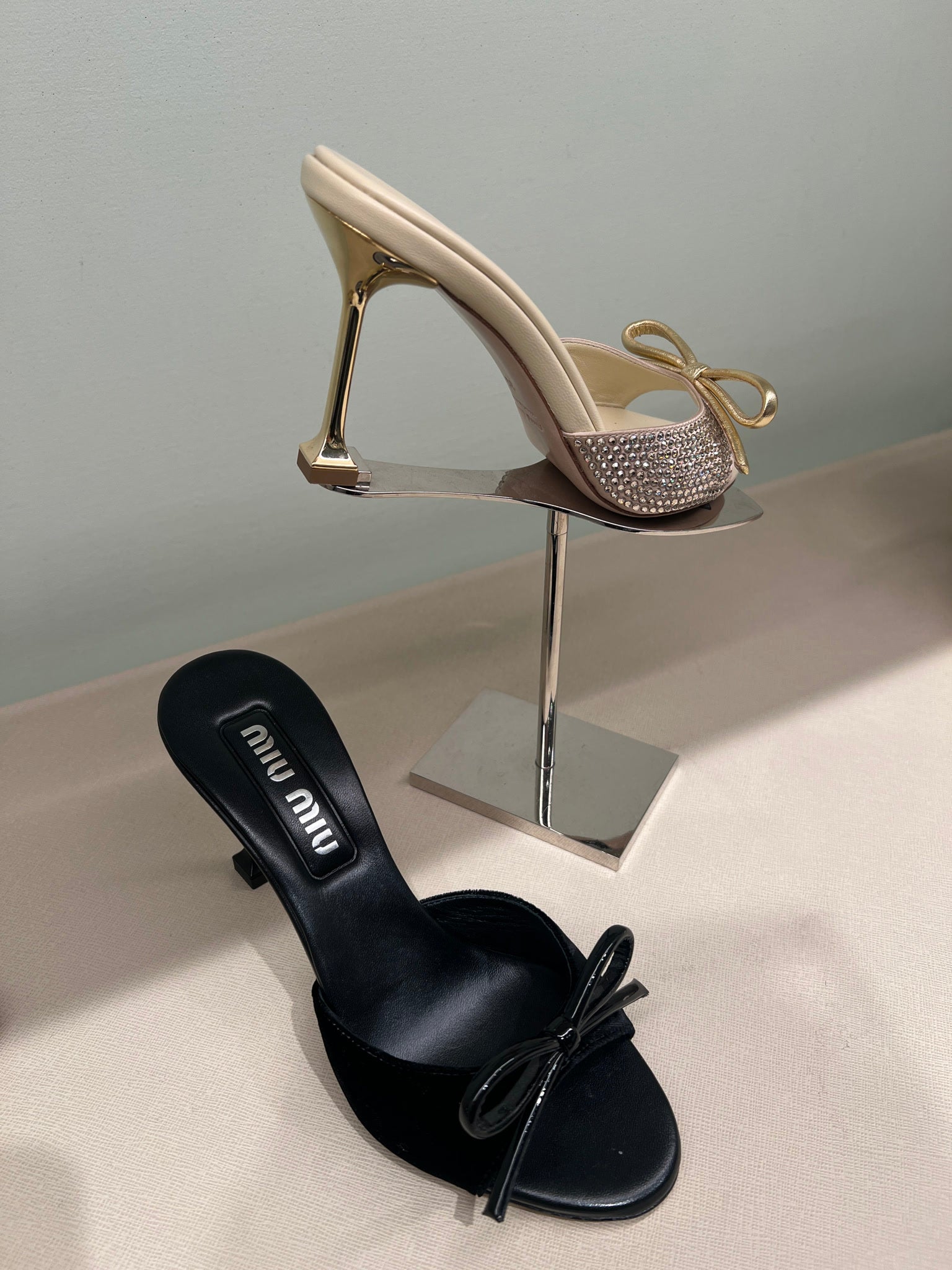 Miu Miu Satin bow sandals goldMiu Miu