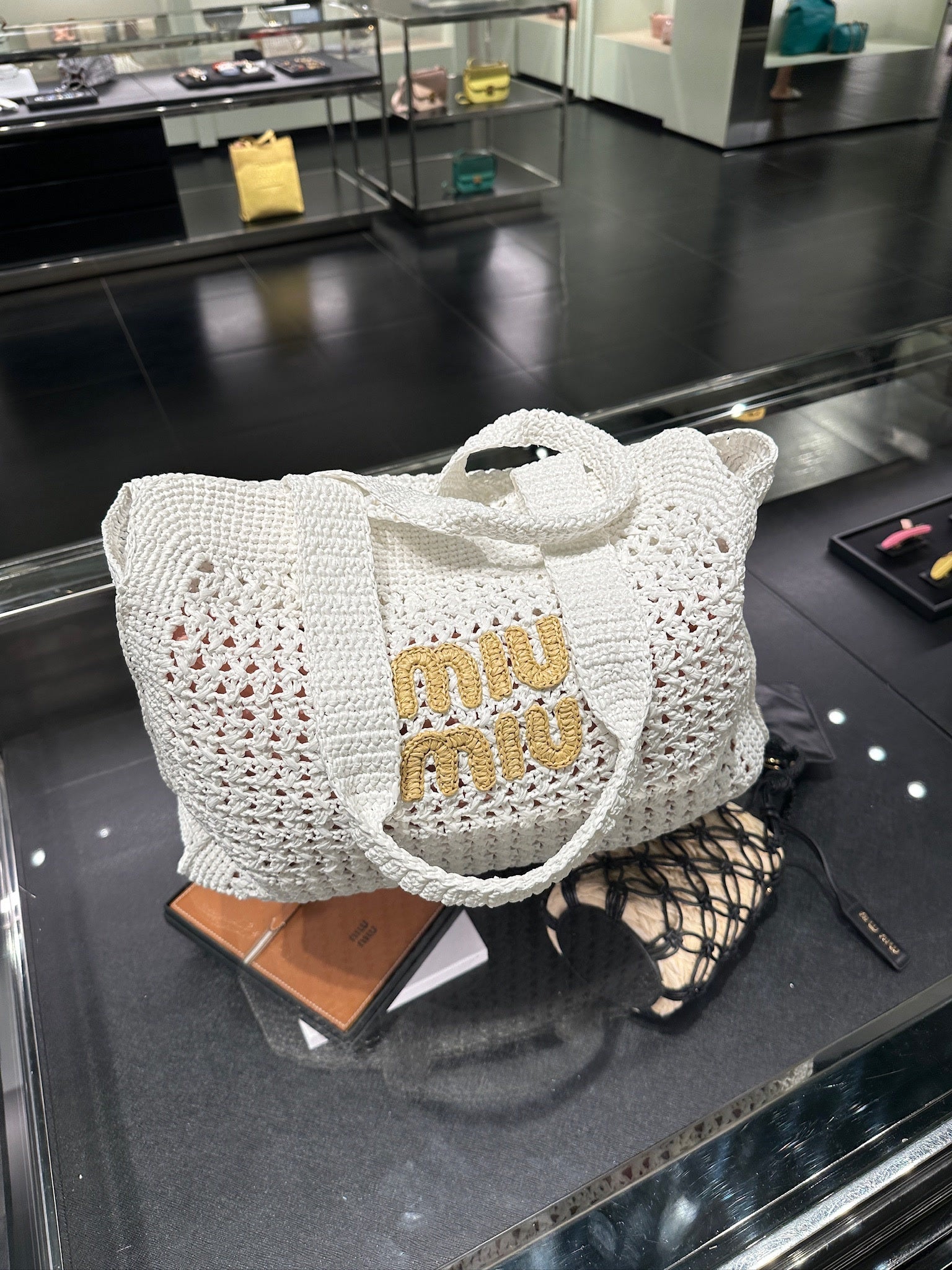 Miu Miu SBG230 2001 F0965 001 VMiu Miu