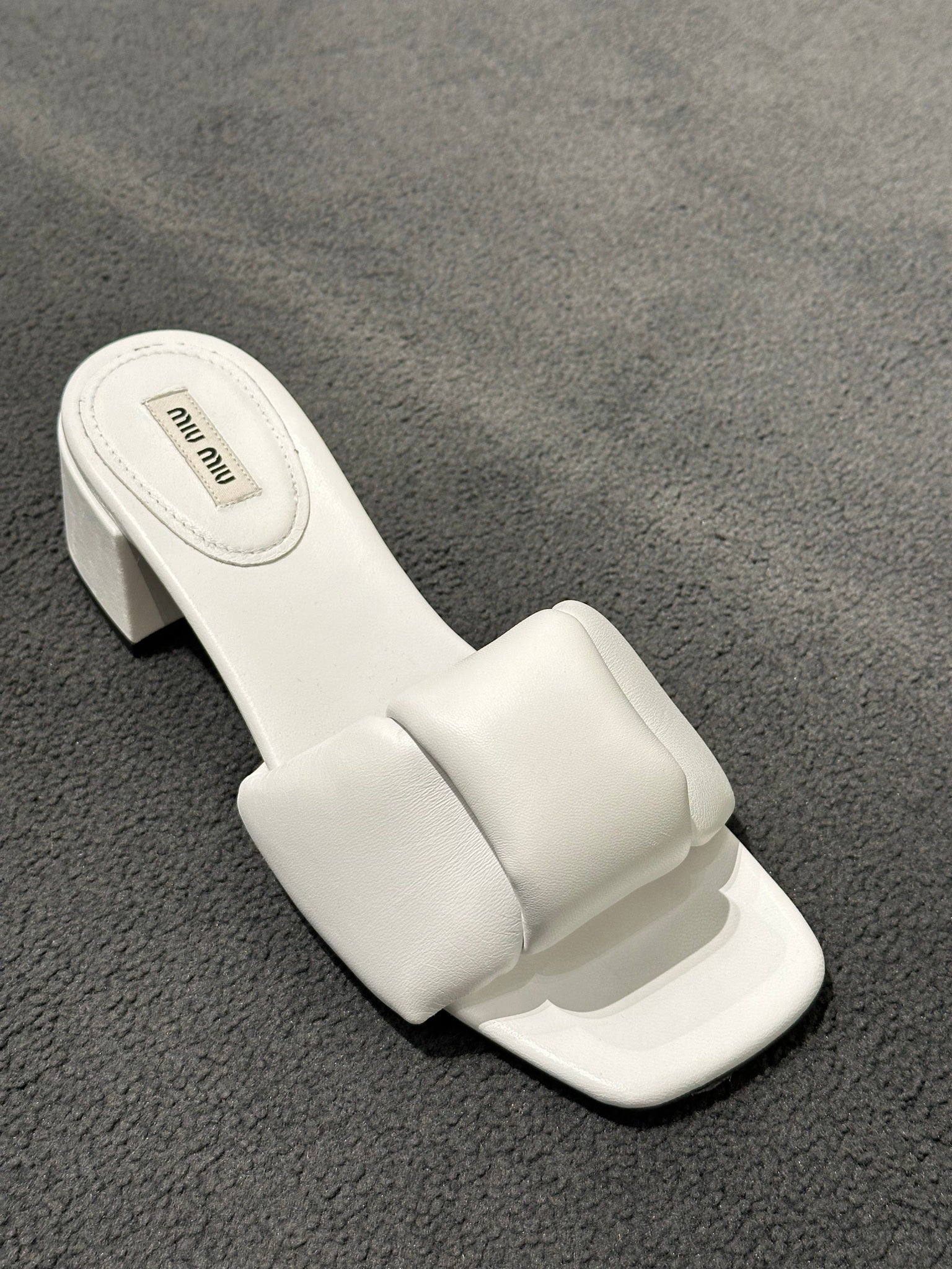 Miu Miu white slippersMiu Miu