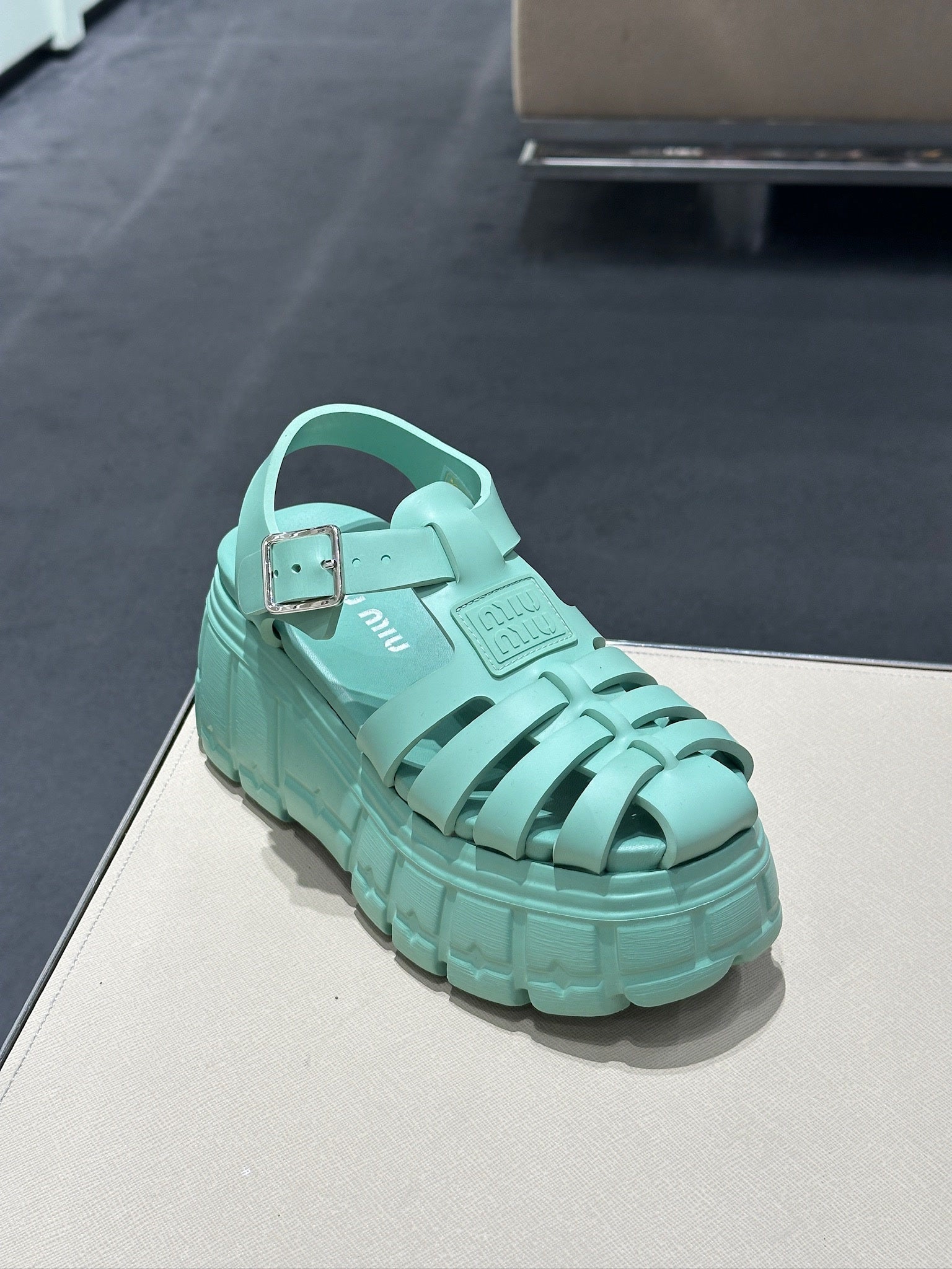 Miu Miu Zielone ButyMiu Miu