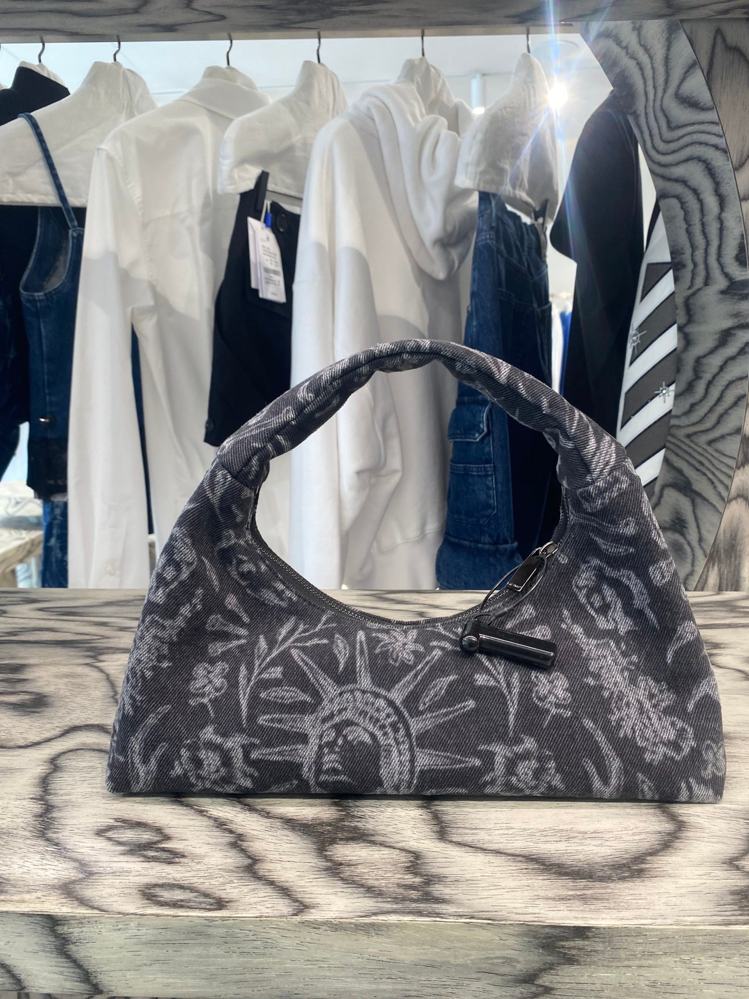 Off - White Damska torba na ramię czarnaOff - white