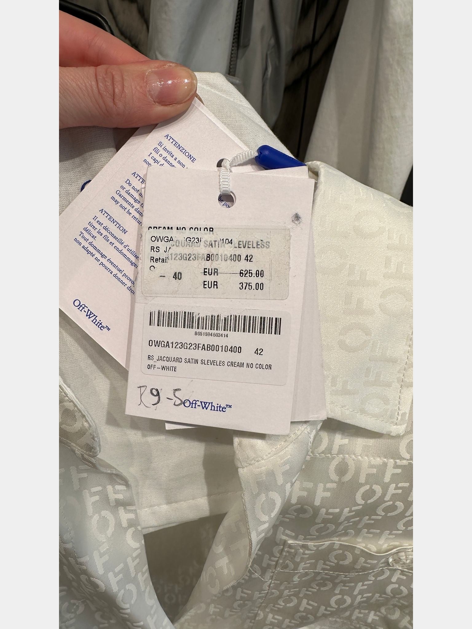 Off - White RS Jacquard Satin Sleeveless CreamOff - White