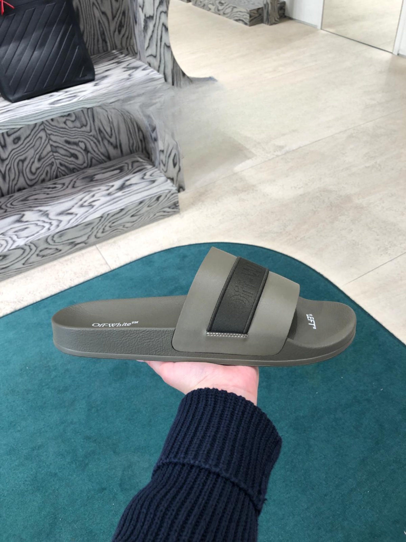 Off - White SlideOff - White