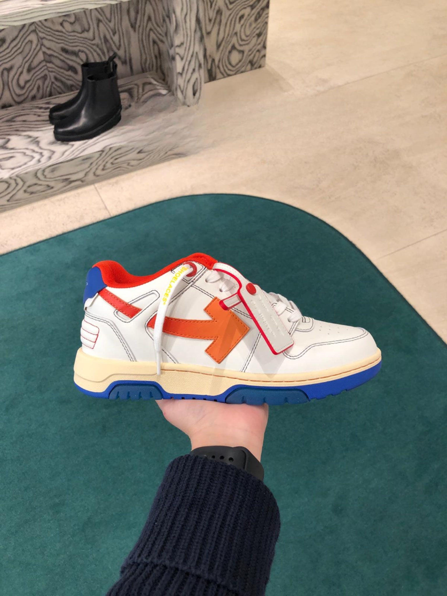 Off - White SneakersOff - White