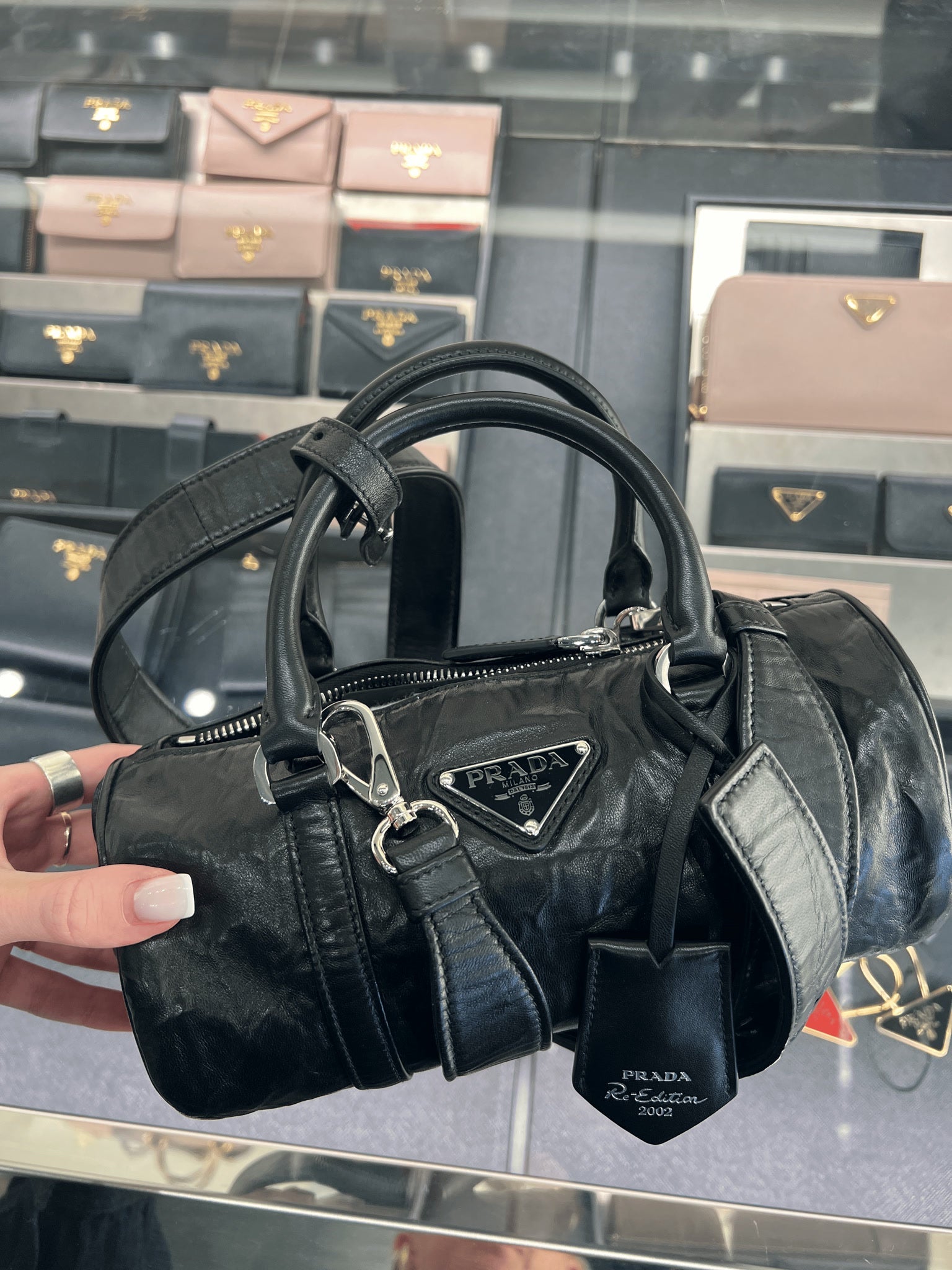 Prada czarna torebka na ramię 1BA339Prada