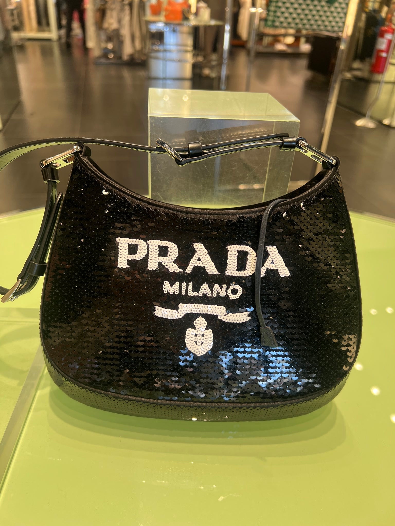 Prada Damska torebka na ramię 20WVY F0967 czarnaPrada