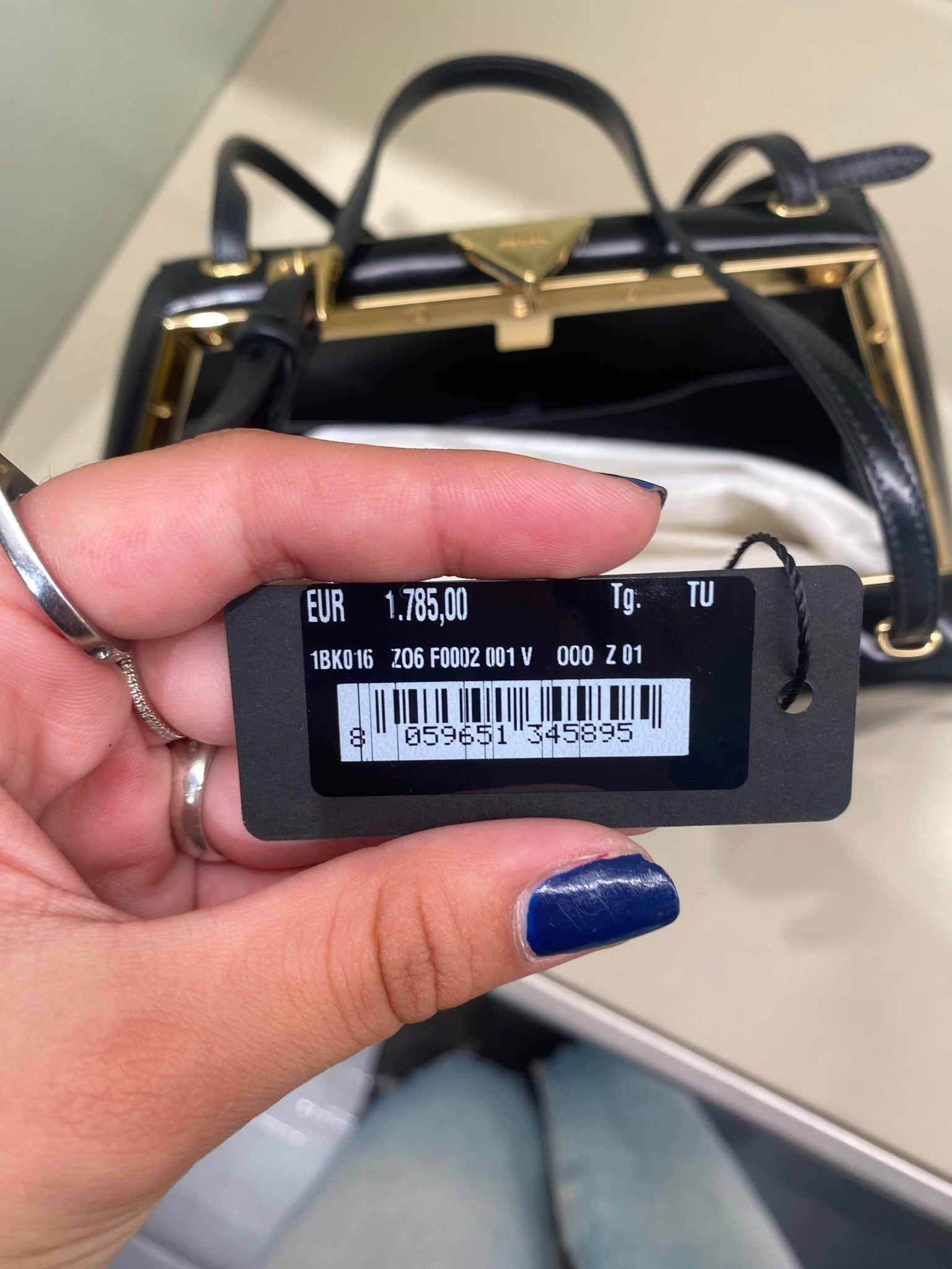 Prada Damska torebka skórzana czarnaPrada