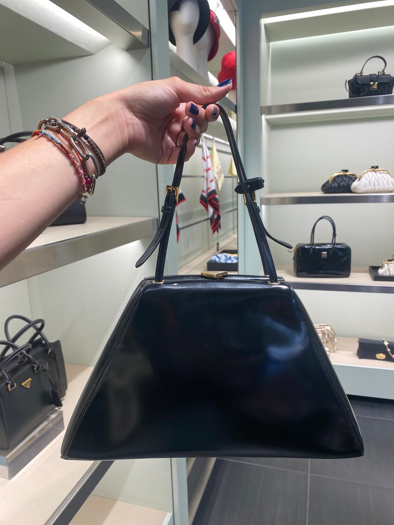 Prada Damska torebka skórzana czarnaPrada