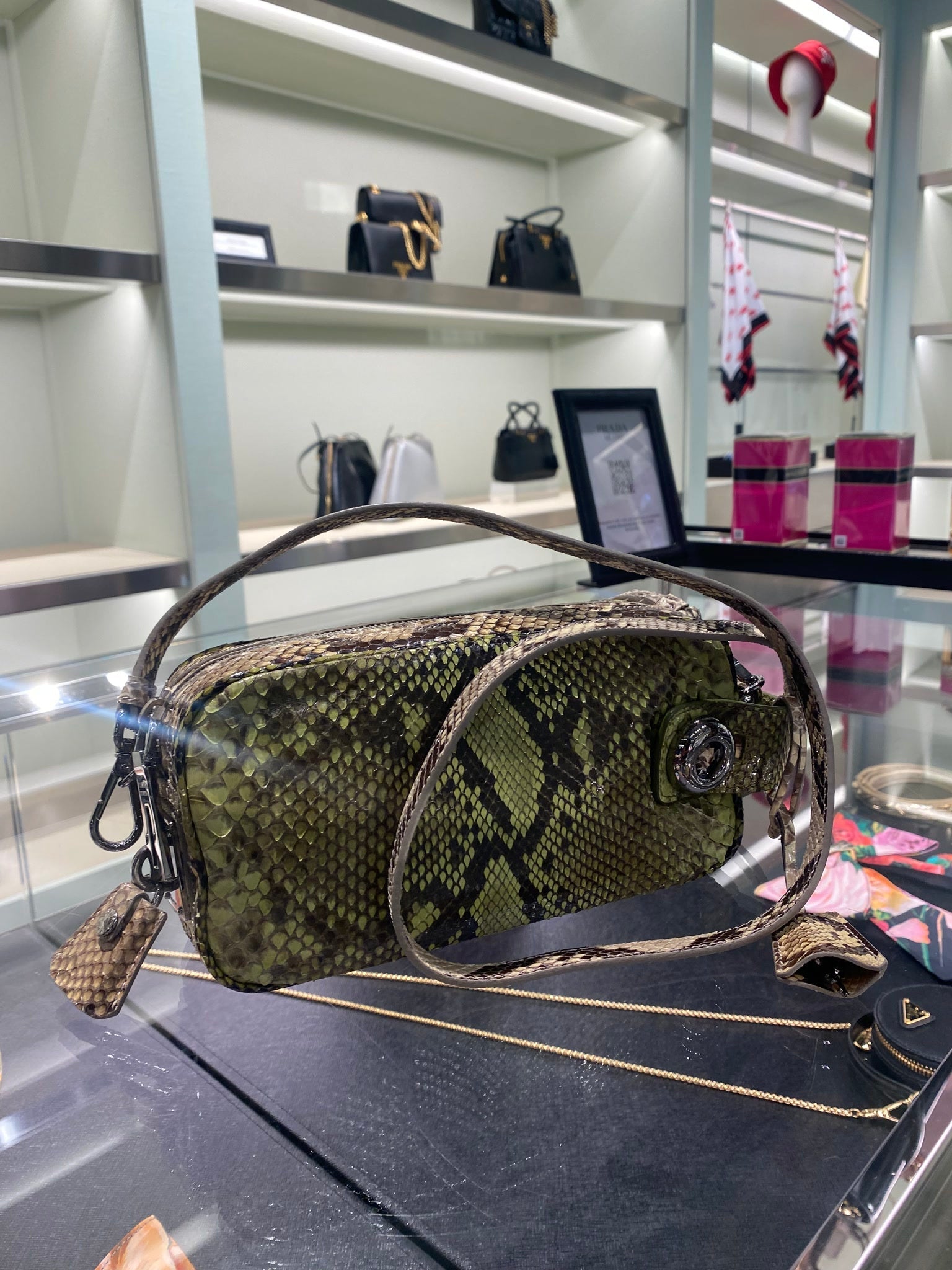 Prada Damska torebka skórzana FOKLV 001Prada