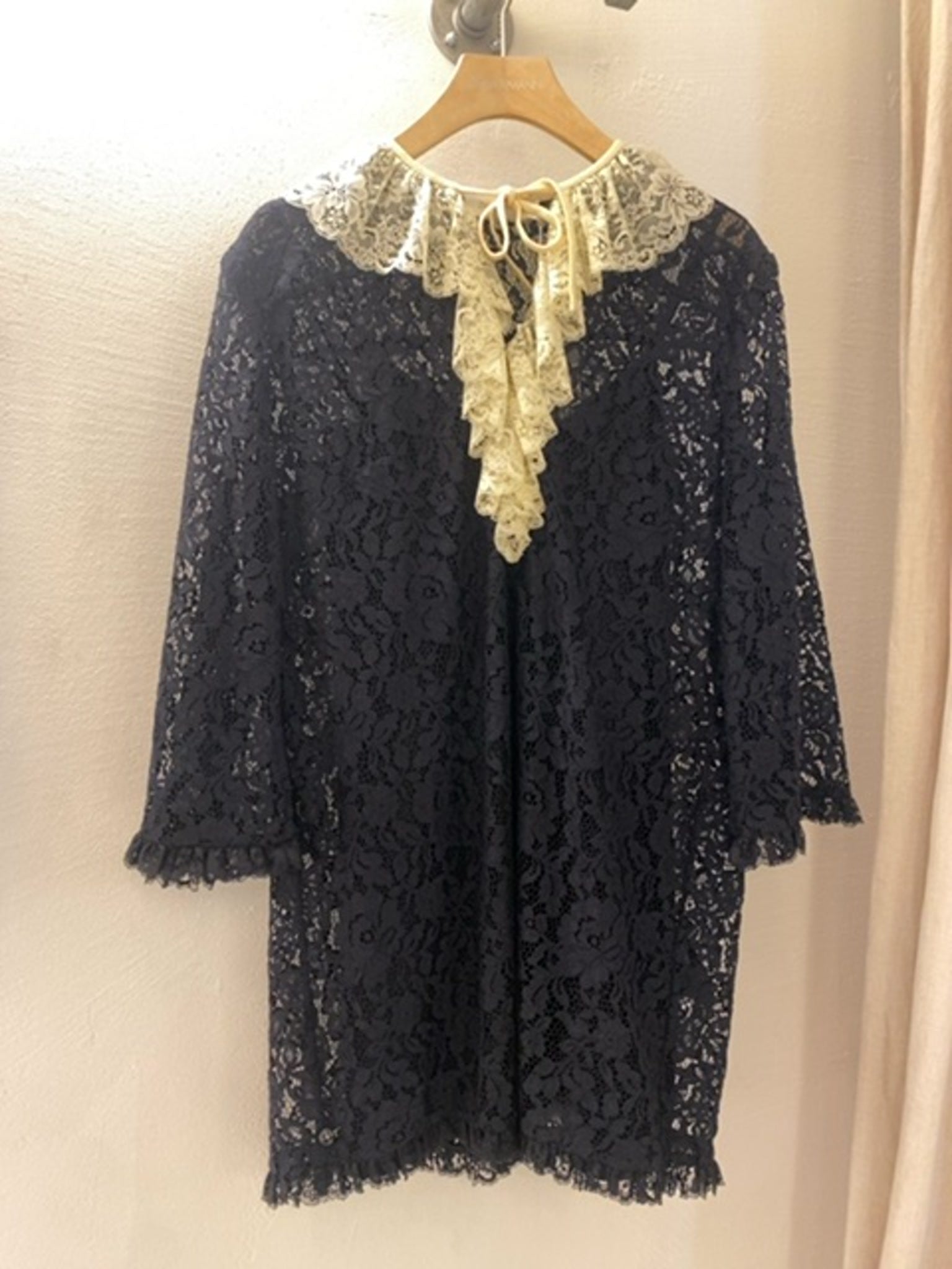 ZIMMERMANN Damska Sukienka Czarna/Kremowa Eden Lace Frill Mini DressZimmermann